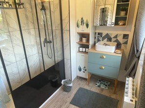 Bathroom - Vrbo Property (Anor)