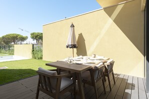 Outdoor dining - Vilamoura Parque - Luxury Villa with pool by HD (Vilamoura)