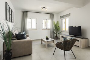 TV - Flores - Sea view by HD (Quarteira)