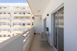 Outdoor dining - Espadarte - Sea view by HD (Quarteira)