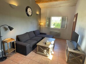 Living area - Gîte "Le Rosé du Ventoux" (4 pers) (Méthamis)