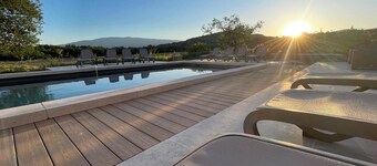 Gîte climatisé avec piscine "Le Rosé du Ventoux" à Méthamis