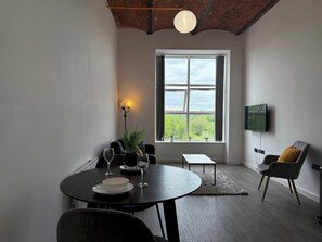 Dining - Old Spinning Mill - Stylish Manchester City Stay - Pass the Keys (Manchester)