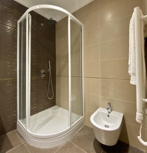 Shower, hair dryer, towels - Ténis Studio Apartment (Vilamoura)