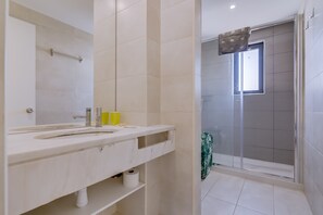 Shower, hair dryer, towels - Green Apartment - Near Vilamoura Marina (Vilamoura)