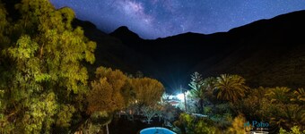 El Patio de Agaete Country House with Sea Views, Private Pool and Wi-Fi