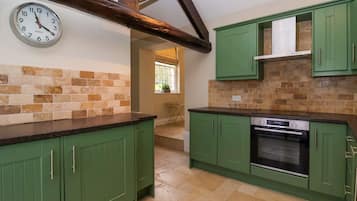 Dishwasher, cookware/dishes/utensils