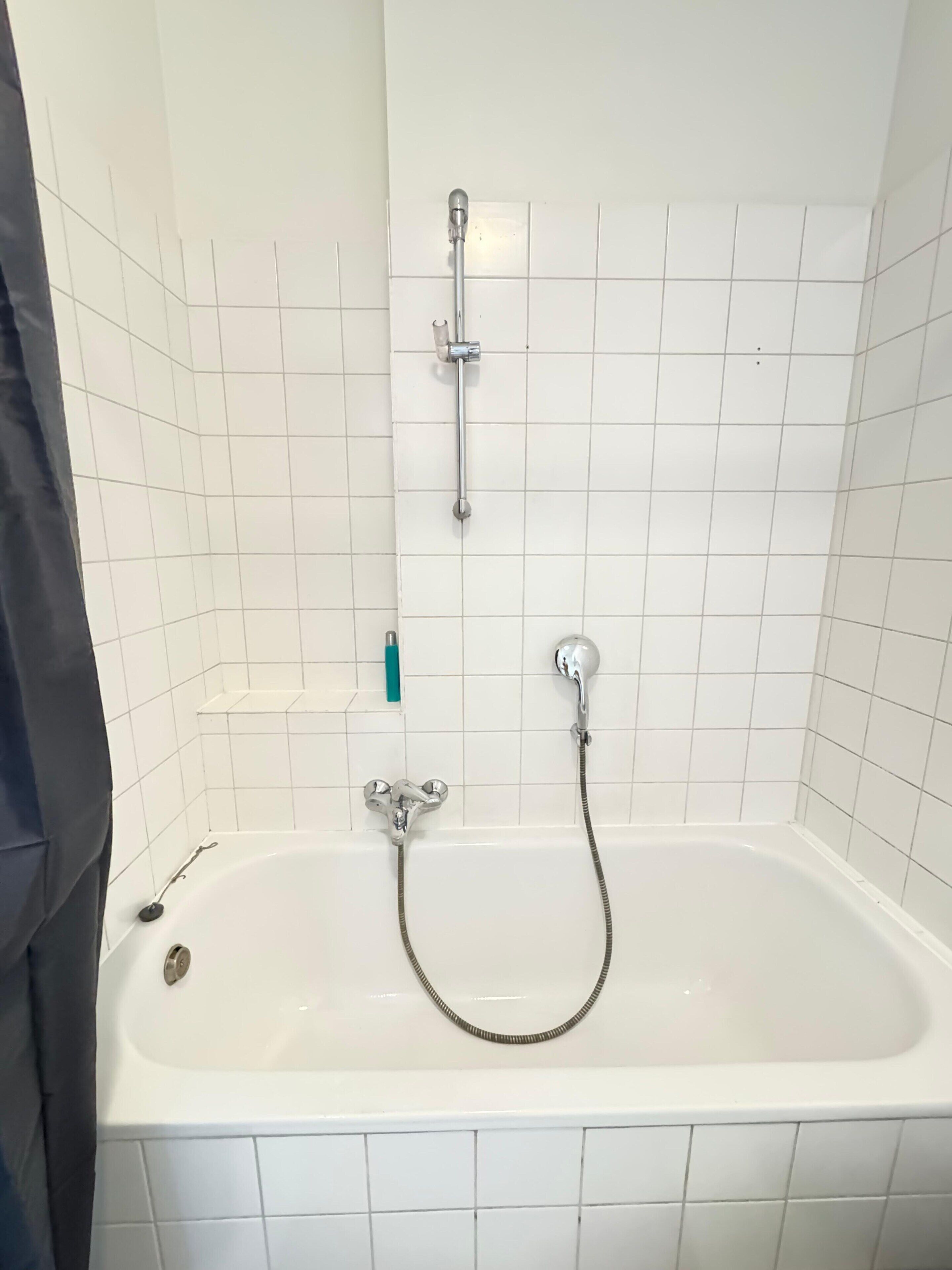 Apartment | Bathroom