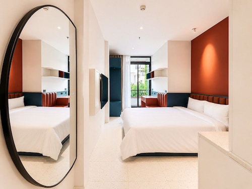 Amana Living - Hong Ha