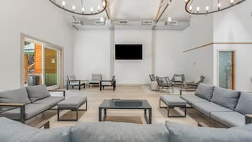 Smart TV, fireplace, table football, ping pong