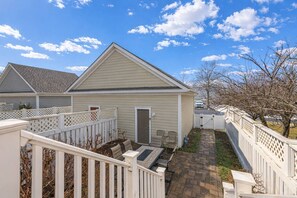 Property grounds - Huge, Luxurious, Steps to the Golf Course, Pools, Gym, Beach Shuttle, 1 Free Round of Golf Per Day (Ocean View)