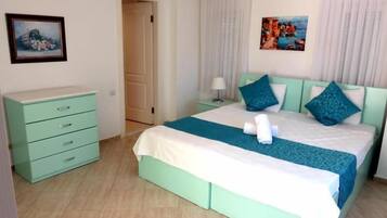 Blackout drapes, soundproofing, iron/ironing board, free WiFi