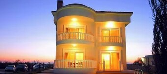 Sadev Turizm Belek Family Villas