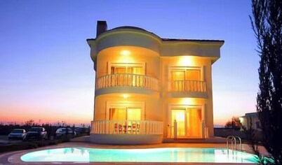 Sadev Turizm Belek Family Villas