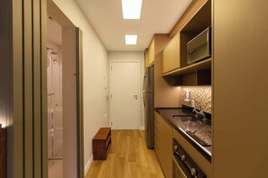 Fridge, microwave - Studio Completo a 300m da Av. Rebouças | YP108 (Pinheiros)