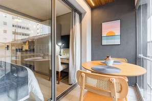 Dining - #PJ24 | Cyclinn Jardim Paulista (Jardins)