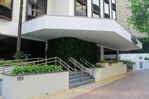 Exterior - Flat completo a 500m da Faria Lima | RI233 (Itaim Bibi)