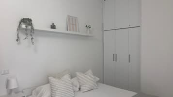 Standard Double Room | Desk, laptop workspace, iron/ironing board, free WiFi
