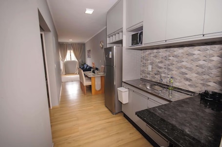 Fridge, microwave, stovetop. Casa Completa e Aconchegante em Bariri