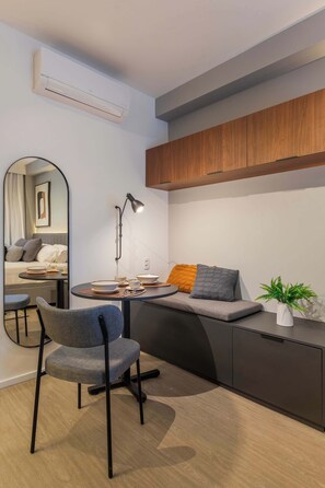 Interior - Studio Completo a 1km do Ibirapuera | VC208 (Vila Nova Conceição)