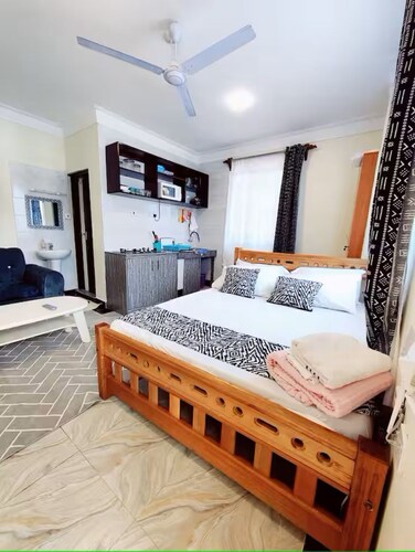 Modern Airport Studio Near SGR & Moi Airport
