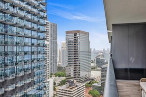 Property grounds - SLS Lux Condo with Rooftop Pool (Miami)