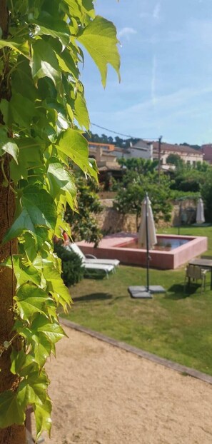 Property grounds - 18th-century apartment with garden near Begur (Regencós, Girona)