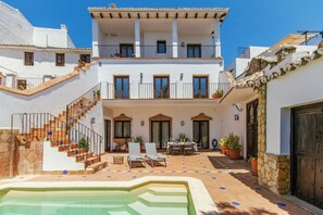 Terrace/patio - House above the Tajo with pool in Ronda, Malaga (Ronda)