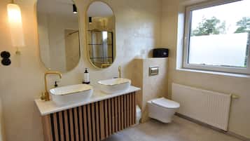 Apartment | Bathroom