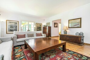Living area - Traditional design finca in Mallorca with pool (Porto Cristo)