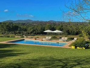 Pool - Traditional design finca in Mallorca with pool (Porto Cristo)