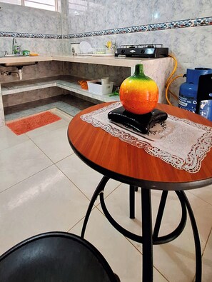 Appartamento Economy, 2 camere da letto, cucina | Cucina privata