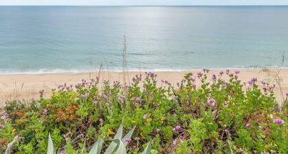 GuestReady - Beachfront Studio