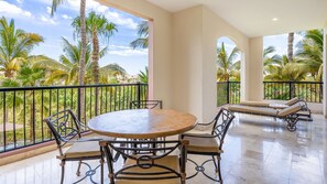 Outdoor dining - Luxury Cabo 1 Bedroom Suite at Villa del Arco – Beachfront Paradise! - Sleeps 4 (Cabo San Lucas)