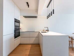 Apartment | Private kitchen - Seafront Apartment in Blankenberge (Blankenberge)