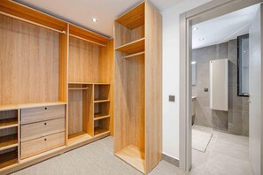 Villa, 4 Schlafzimmer, Raucher, eigener Pool | 4 Schlafzimmer