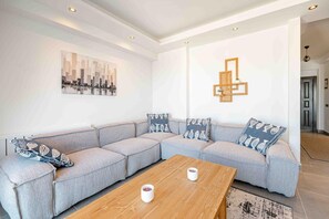 Villa, 4 Schlafzimmer, Raucher, eigener Pool | Wohnzimmer