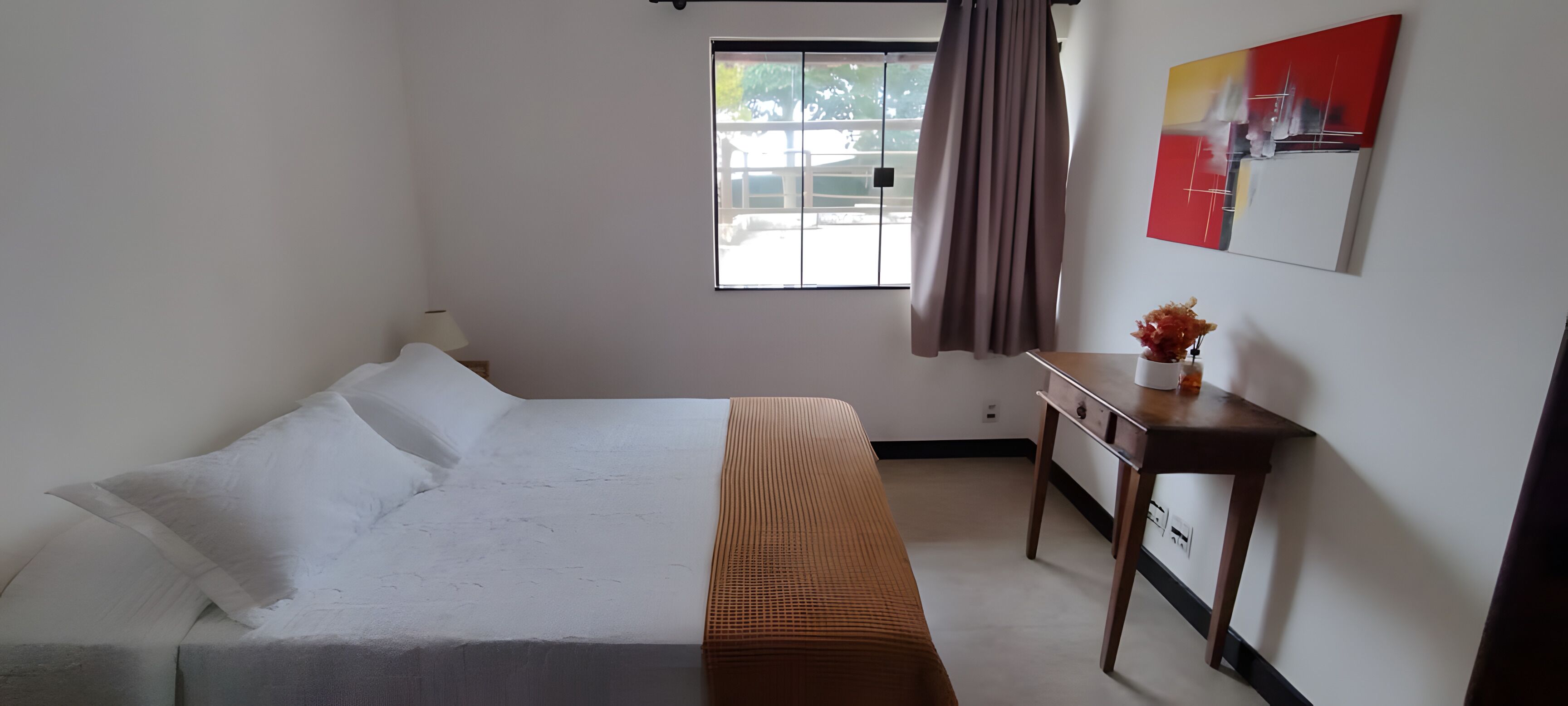 Minibar, wifi gratis y ropa de cama 