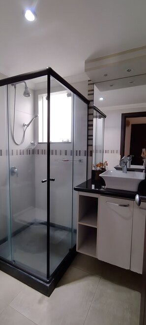 Triple Standard Suite | Bathroom -  Pousada Ganesha Búzios (Armação dos Búzios)