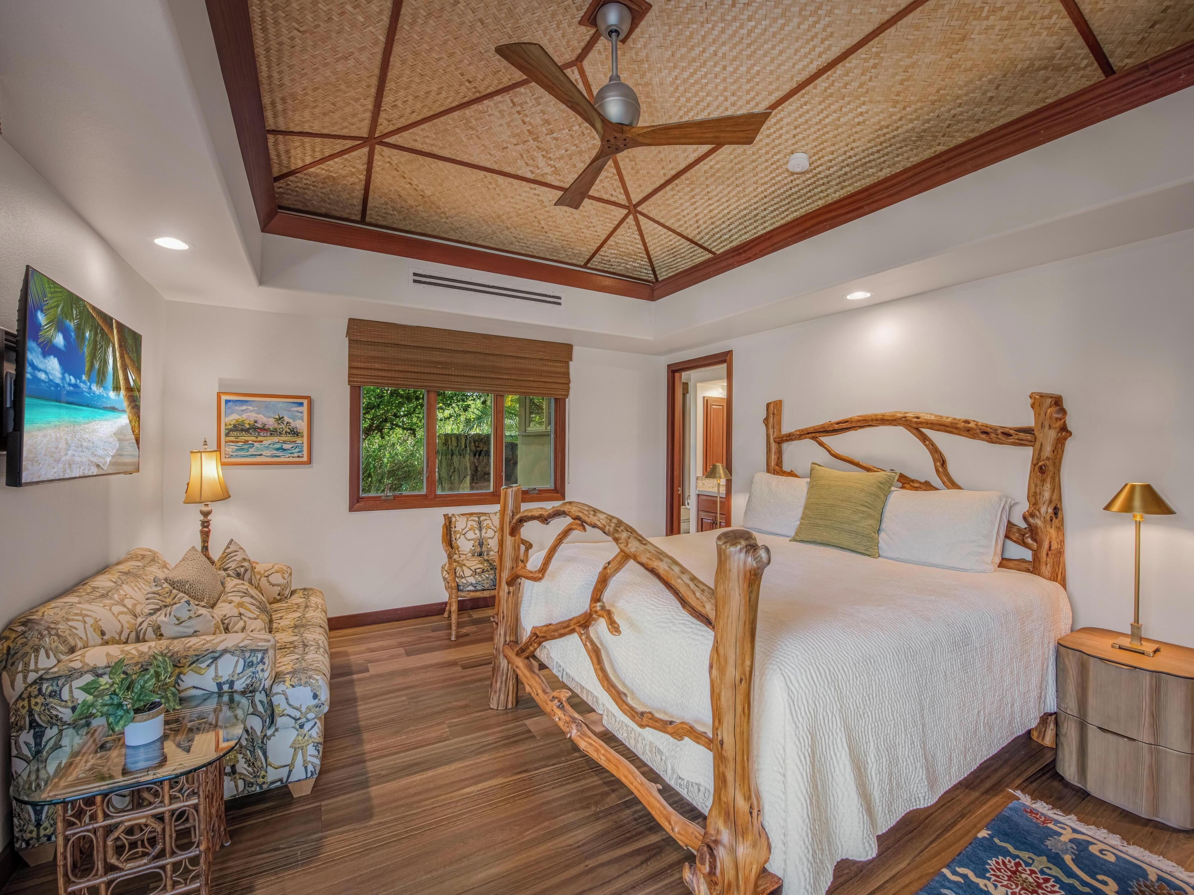 5 bedrooms, desk, iron/ironing board, WiFi