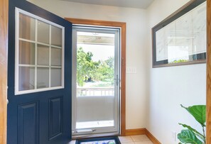 Interior - Springer's Retreat - Ocracoke Island (Ocracoke)