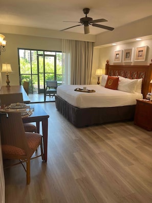 Iron/ironing board, Internet, bed sheets - Spacious 3-bedroom apartment near the Disney theme parks (Orlando)