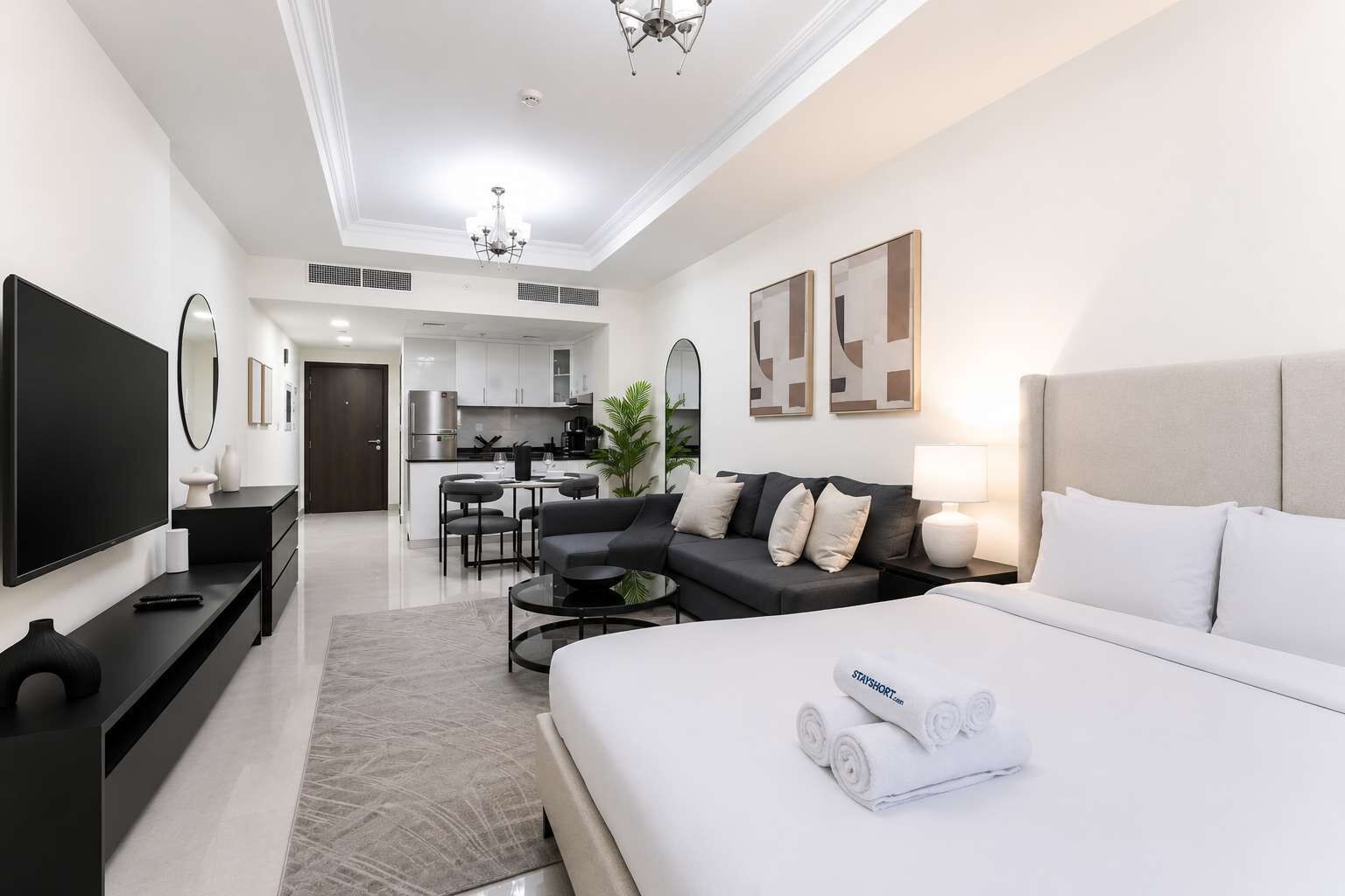 Iron/ironing board, WiFi, bed sheets