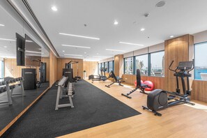 Fitness facility - Free housekeeping visits during your stay - StayShort - Modern Studio that Sleeps 4 at Riviera Beachfront (Meydan)