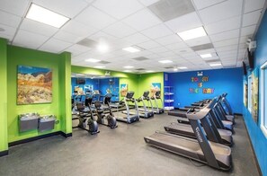 Fitness facility - Spacious 4-bedroom condo in peaceful Las Vegas with AC and gym (Las Vegas)