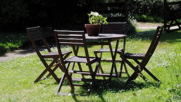 Cottage | Outdoor dining