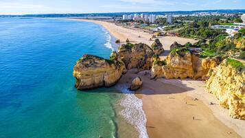 Playa en los alrededores