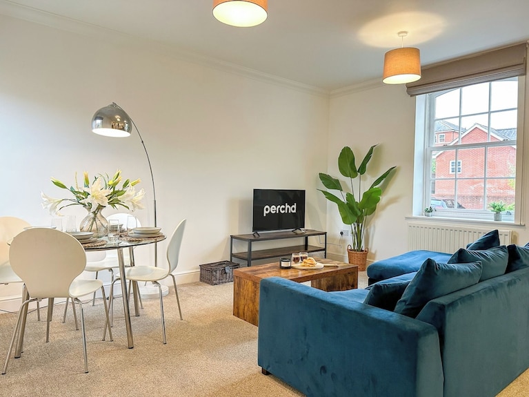 Cosy & Stylish Canterbury Apartment | Free Parking - Canterbury