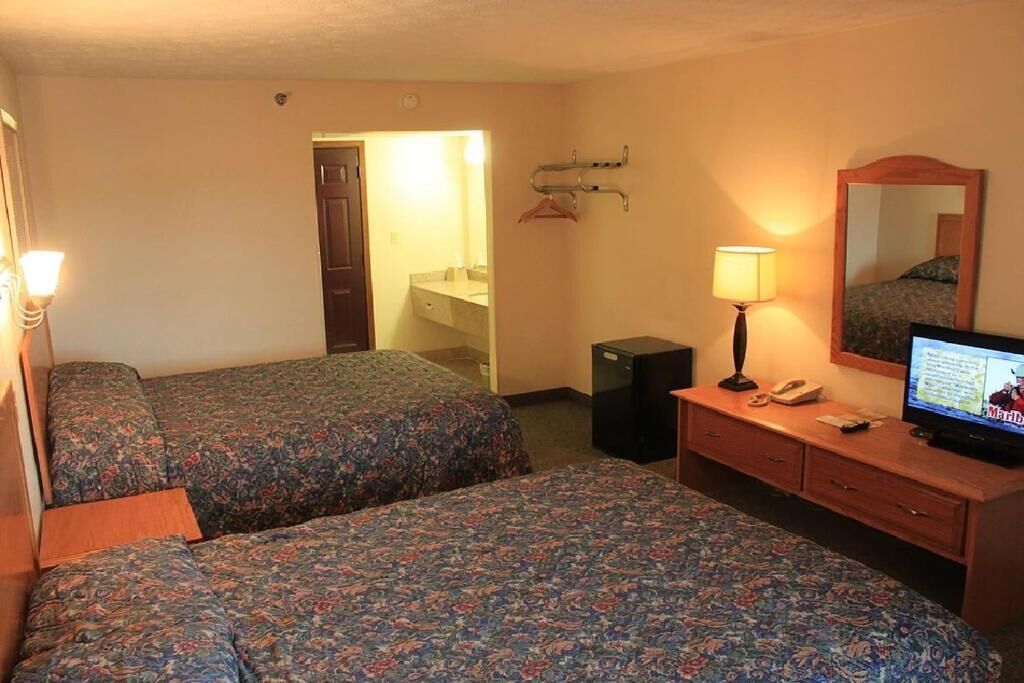Blackout drapes, soundproofing, iron/ironing board, free WiFi