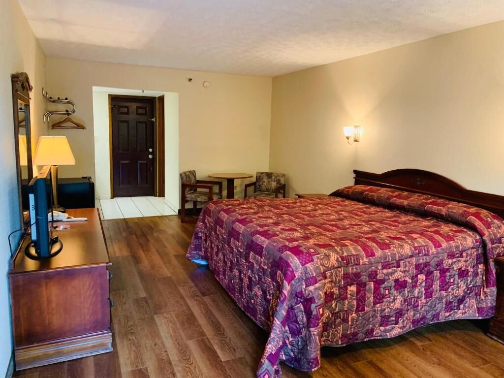 Standard Single Room, Balcony, River View | Blackout drapes, soundproofing, iron/ironing board, free WiFi